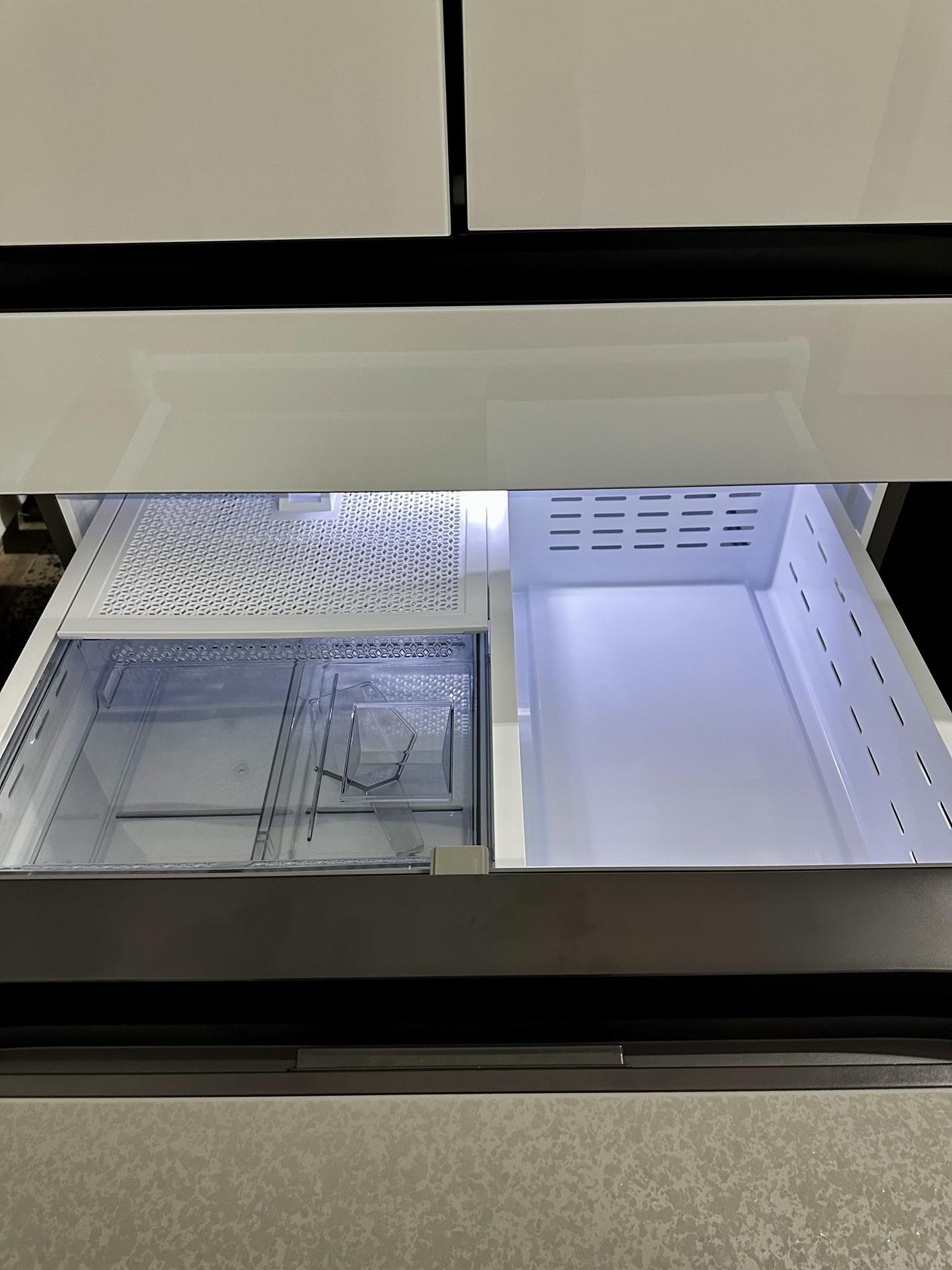 Samsung 29 cu. ft. Bespoke 4-Door French Door Refrigerator with Family Hub