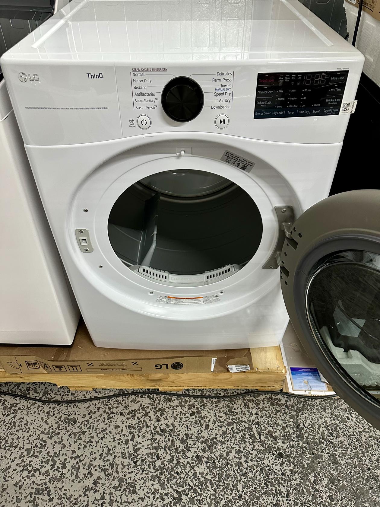 LG 7.4 cu. ft. ELECTRIC Dryer with TurboSteam and Built-In Intelligence