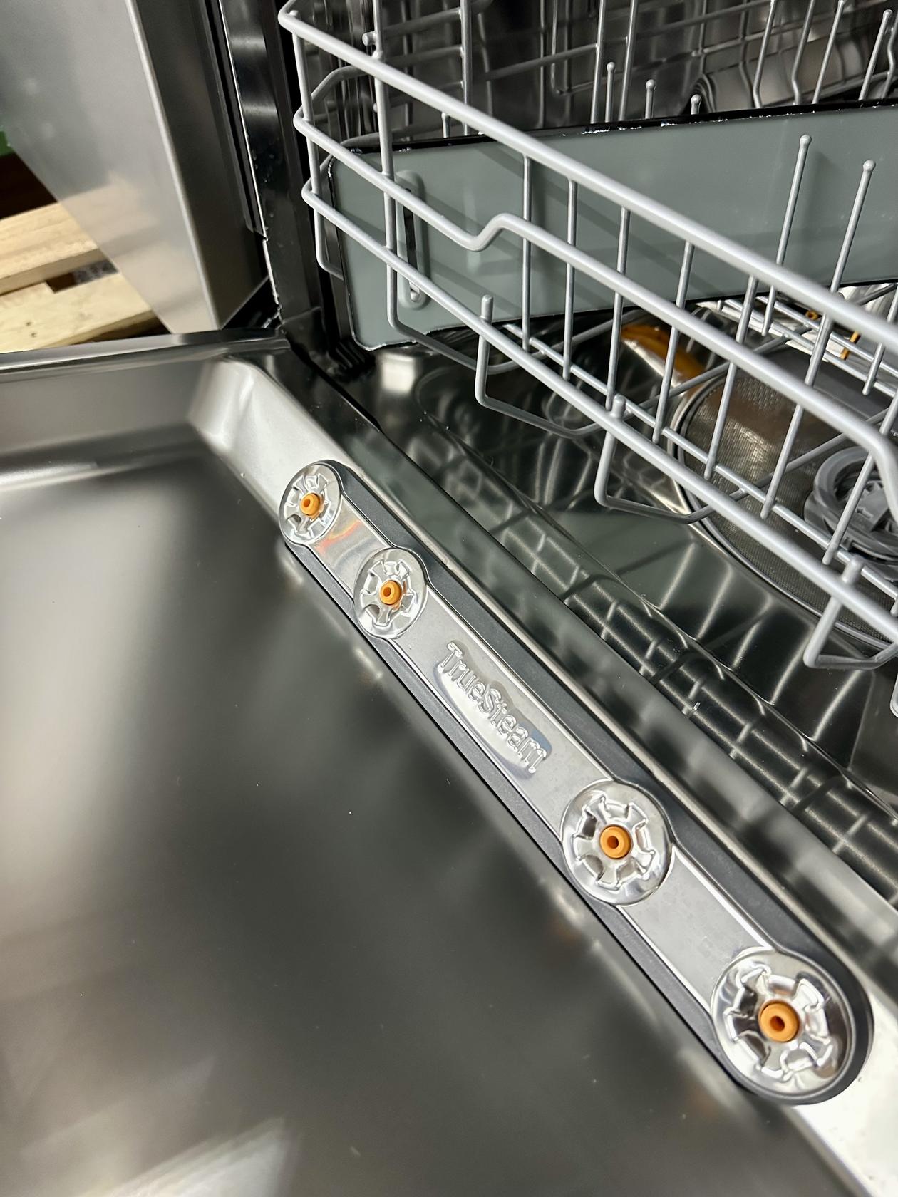 LG Top Control Wi-Fi Enabled Dishwasher with Dynamic Dry and TrueSteam