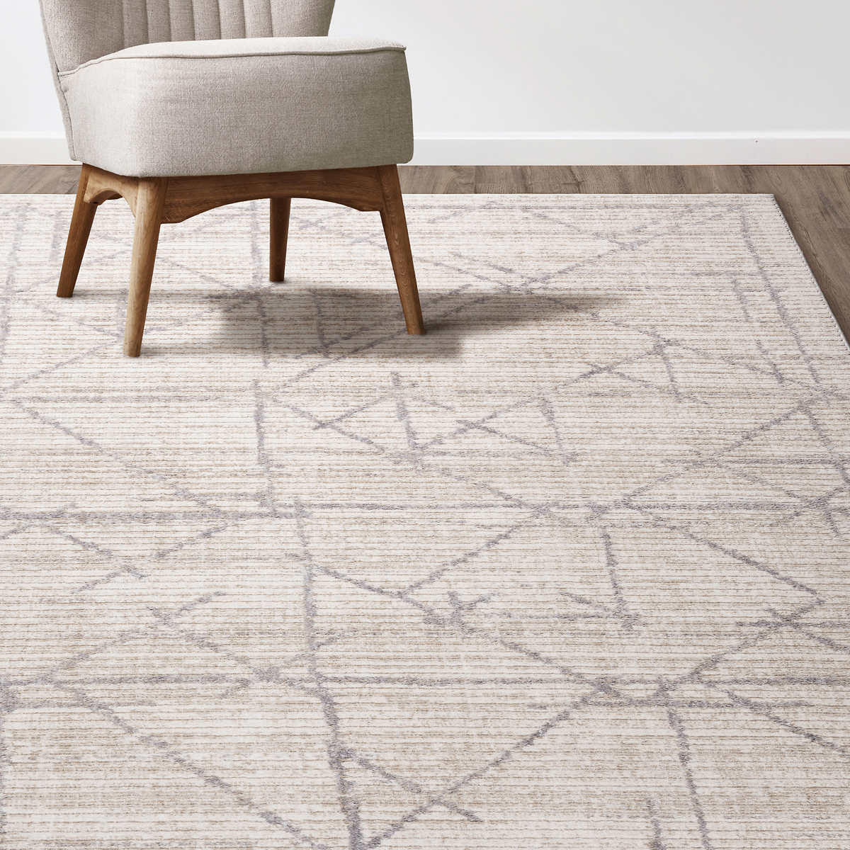 Oraya Area Rug, Tam Rug Size: 7 ft. 10 in. x 10 ft.