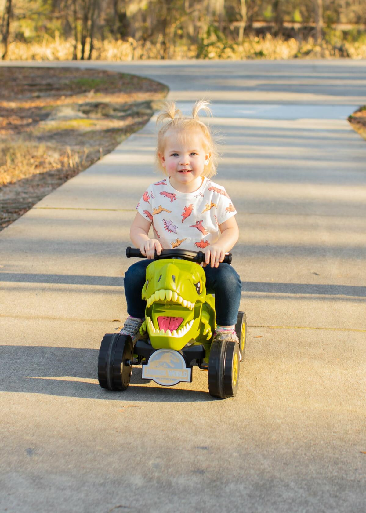 6V Jurassic World T-Rex Quad with Interactive Play Features