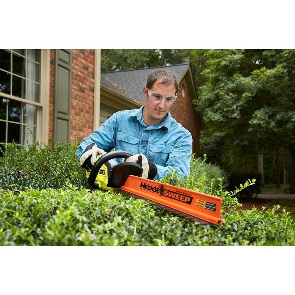 RYOBI ONE+ 18V 22 in. Cordless Battery Hedge Trimmer (Tool Only)