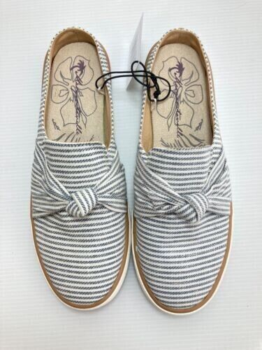 Margaritaville Ladies' Knotted  Mule Flats Grey/White