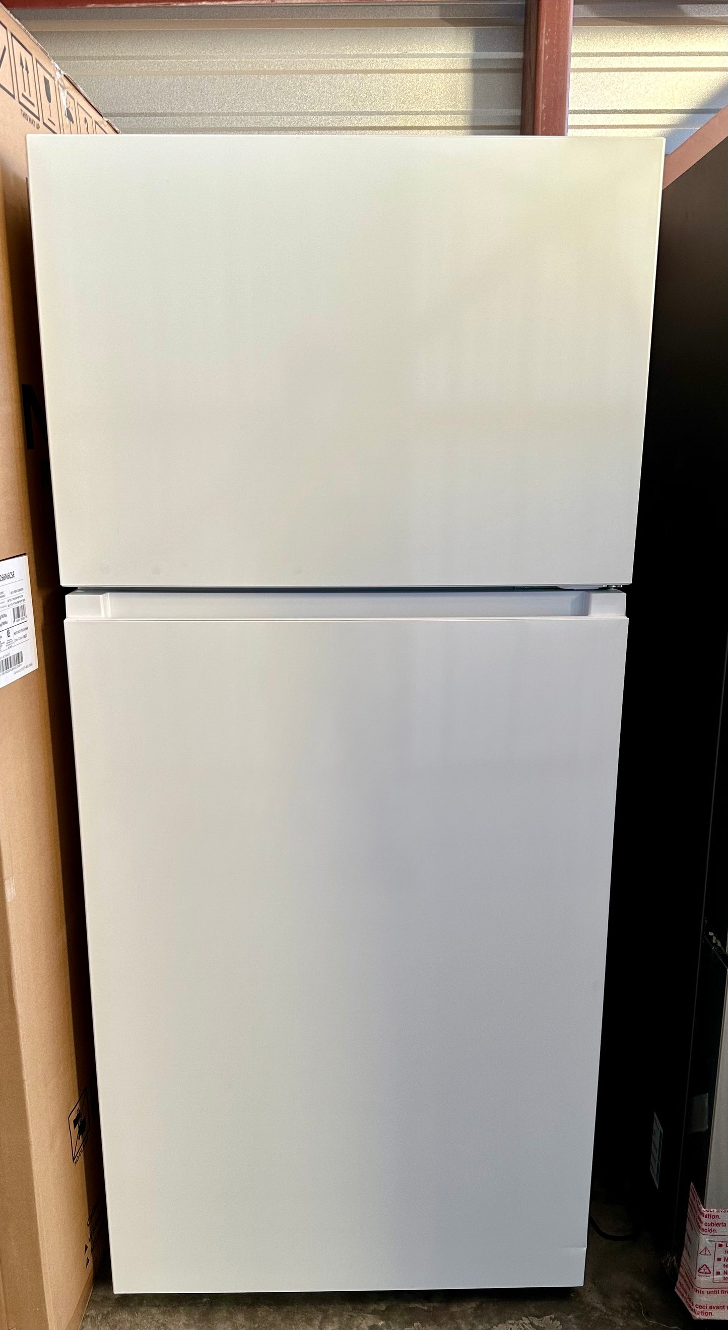 Mora 18 cu. ft. Top Freezer Refrigerator