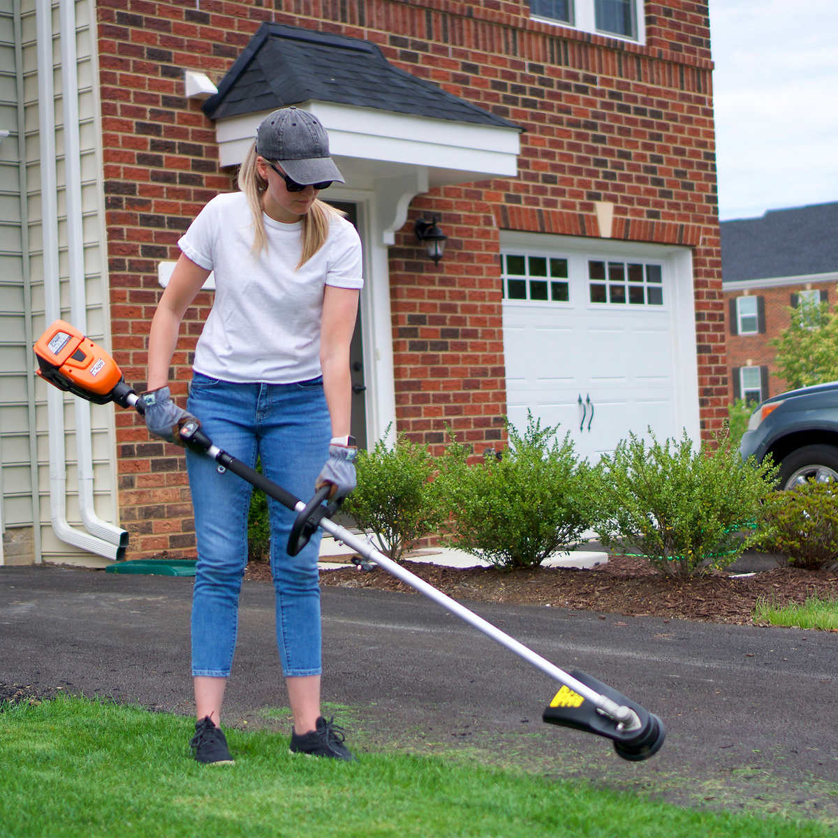 Yardforce 60v Line Trimmer with 2.5 Ah Battery and Charger