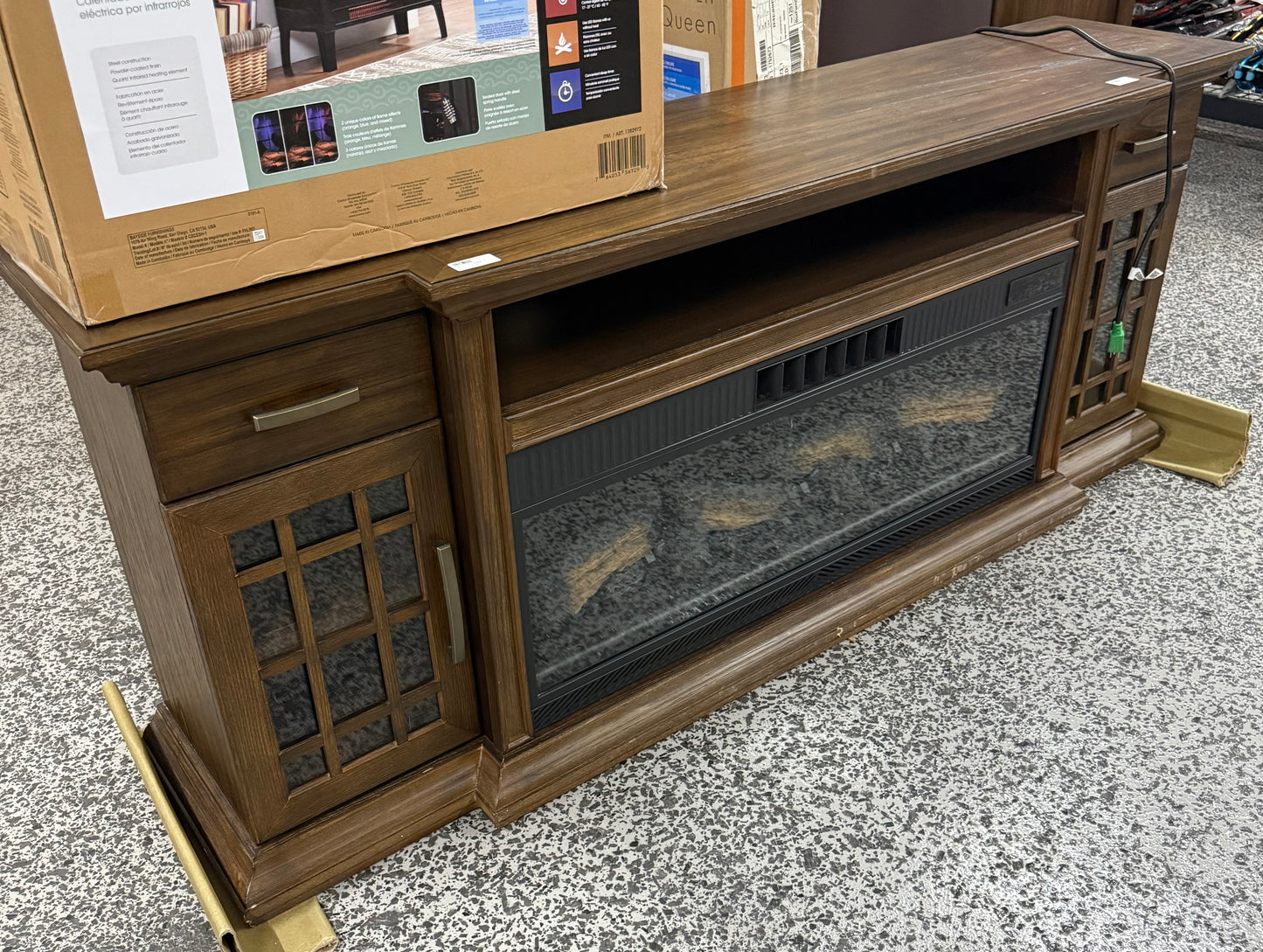 Tresanti Everett TV Console with ClassicFlame CoolGlow 2-in-1 Electric Fireplace and Fan