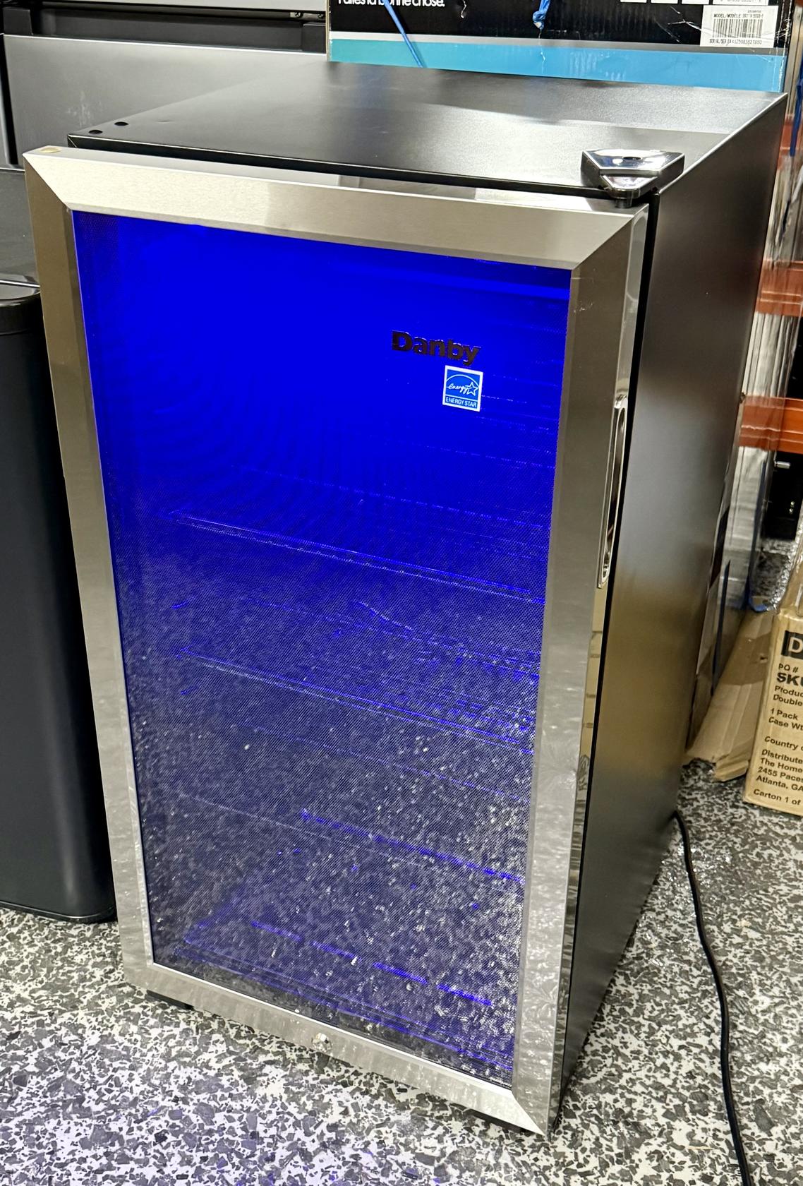 Danby 3.1 cu. ft. Beverage Center with Adjustable Shelves