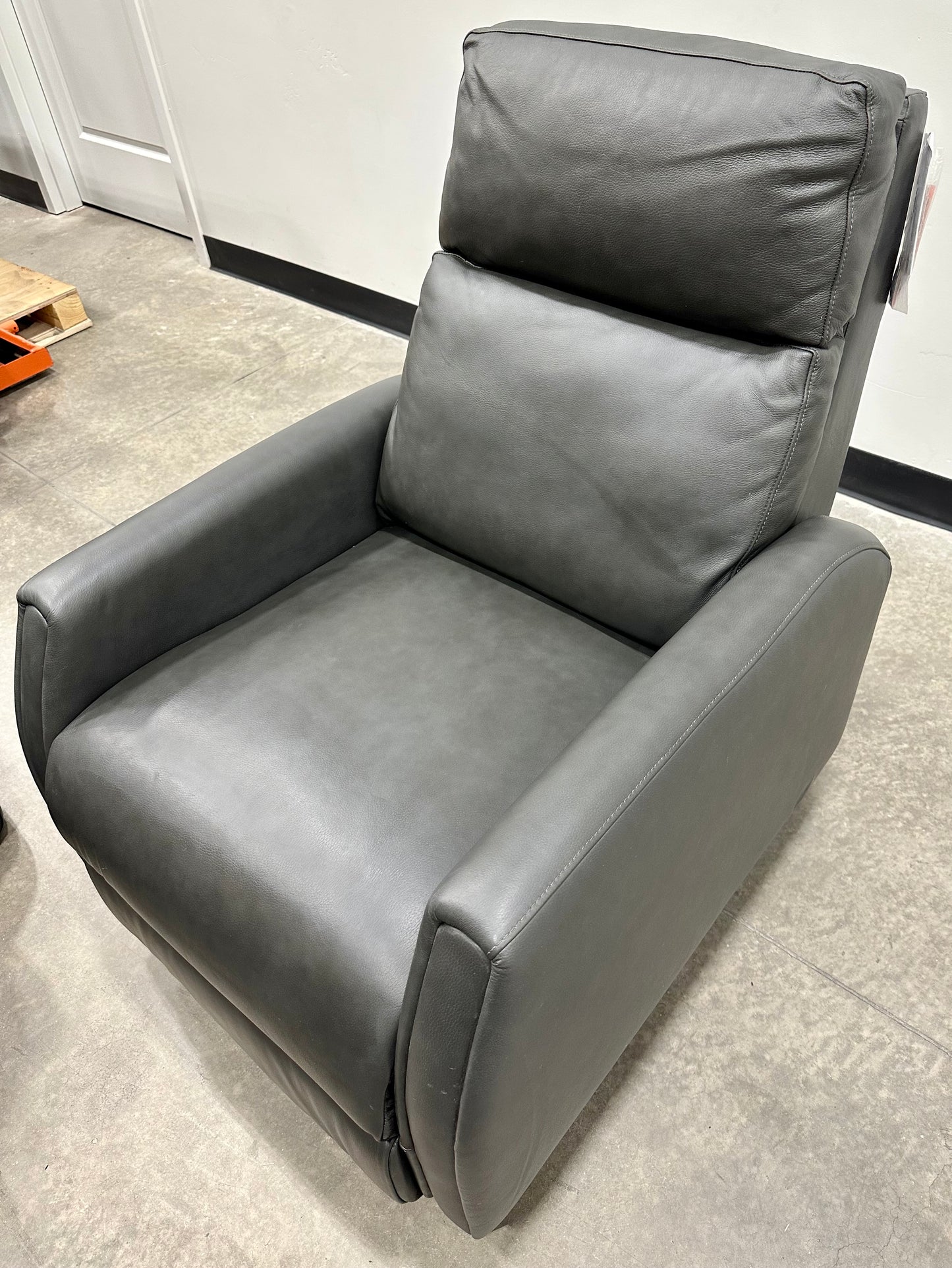 Decklyn Leather Pushback Recliner