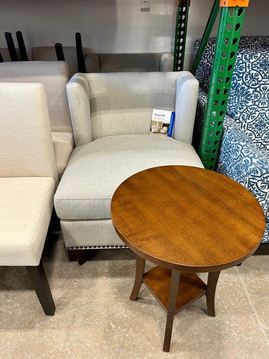 Thomasville Arlo 3-piece Fabric Chair & Accent Table Set