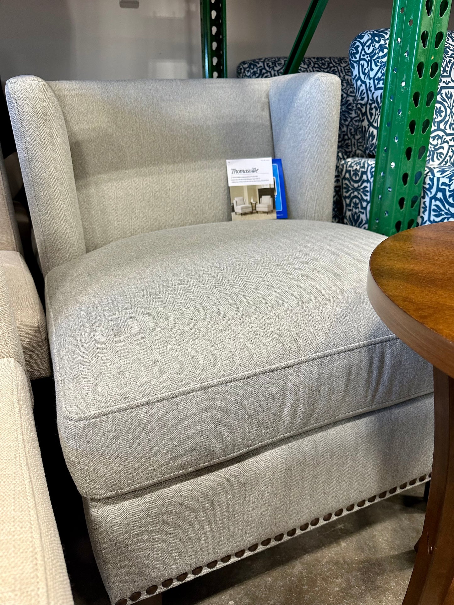 Thomasville Arlo 3-piece Fabric Chair & Accent Table Set