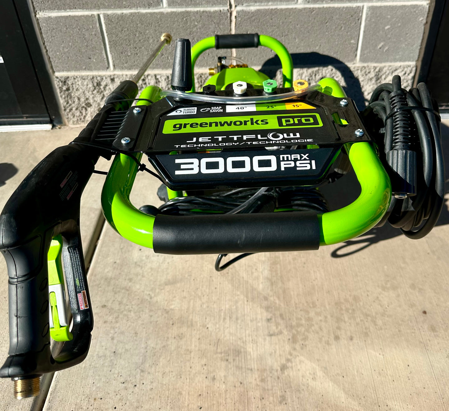 Greenworks 3000 PSI Electric Pressure Washer Combo Kit