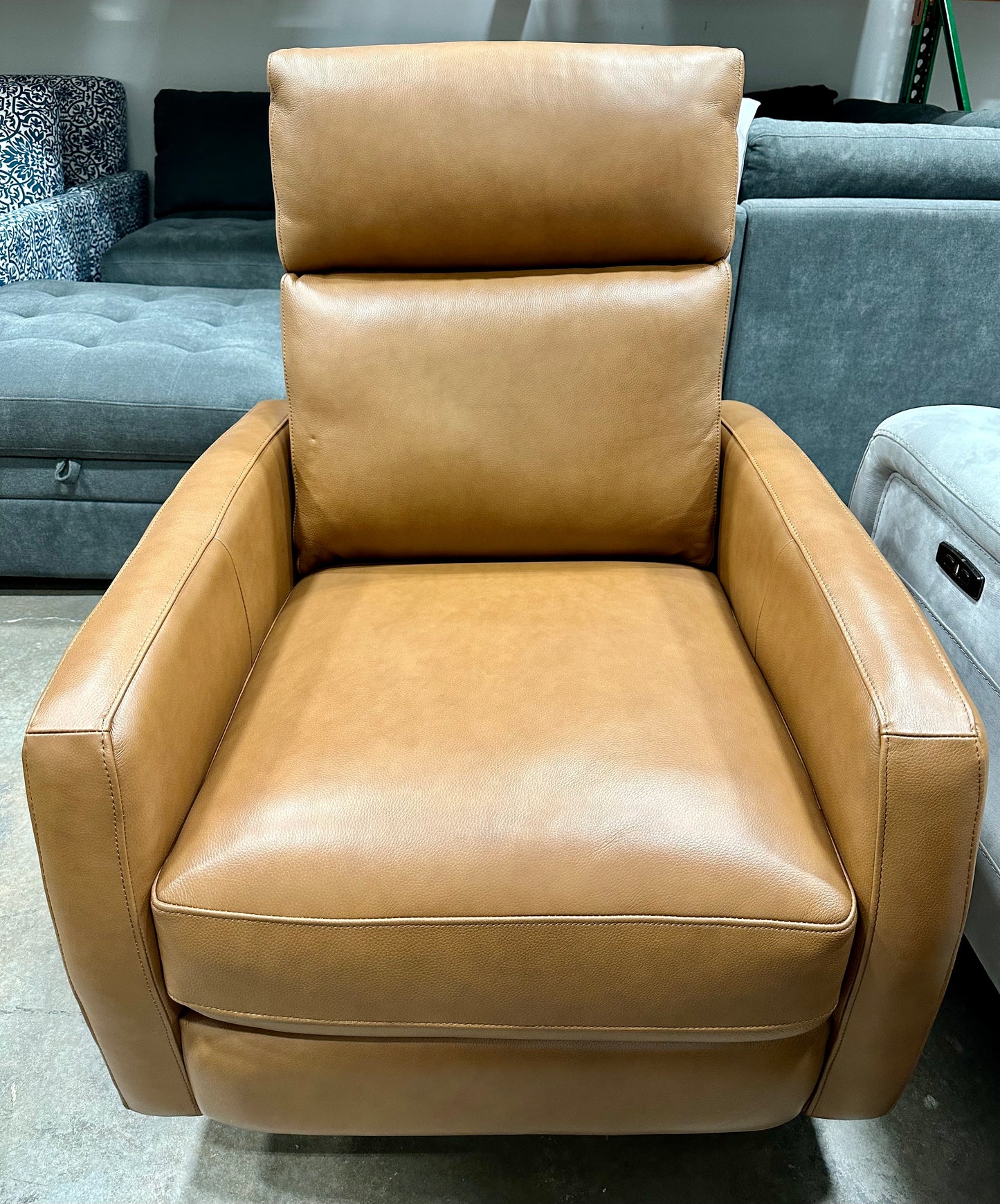 Jordie Leather Pedestal Recliner