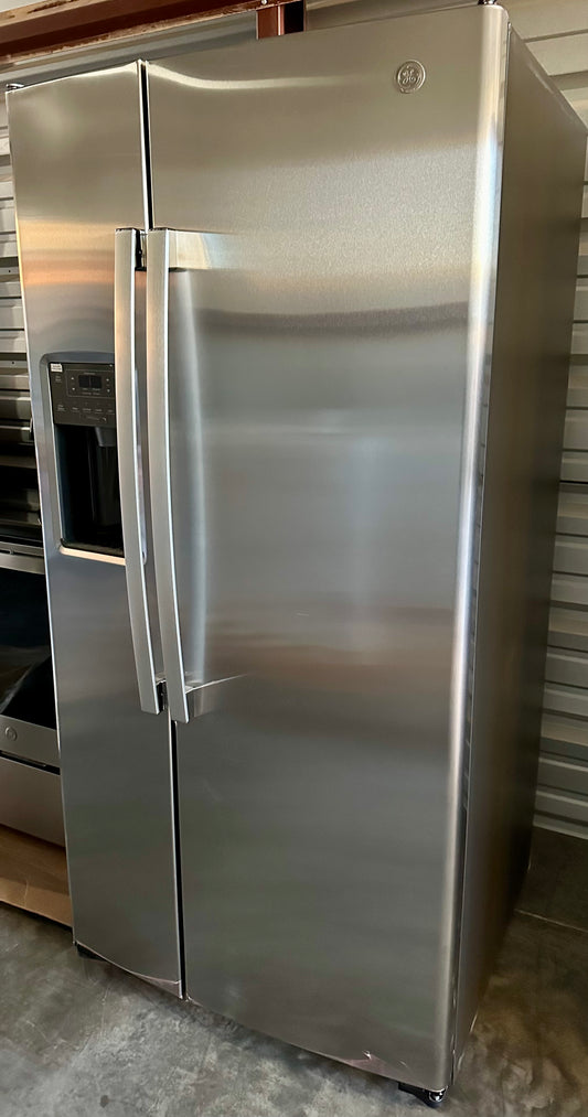 GE 23.0 cu. ft. Side-By-Side Refrigerator