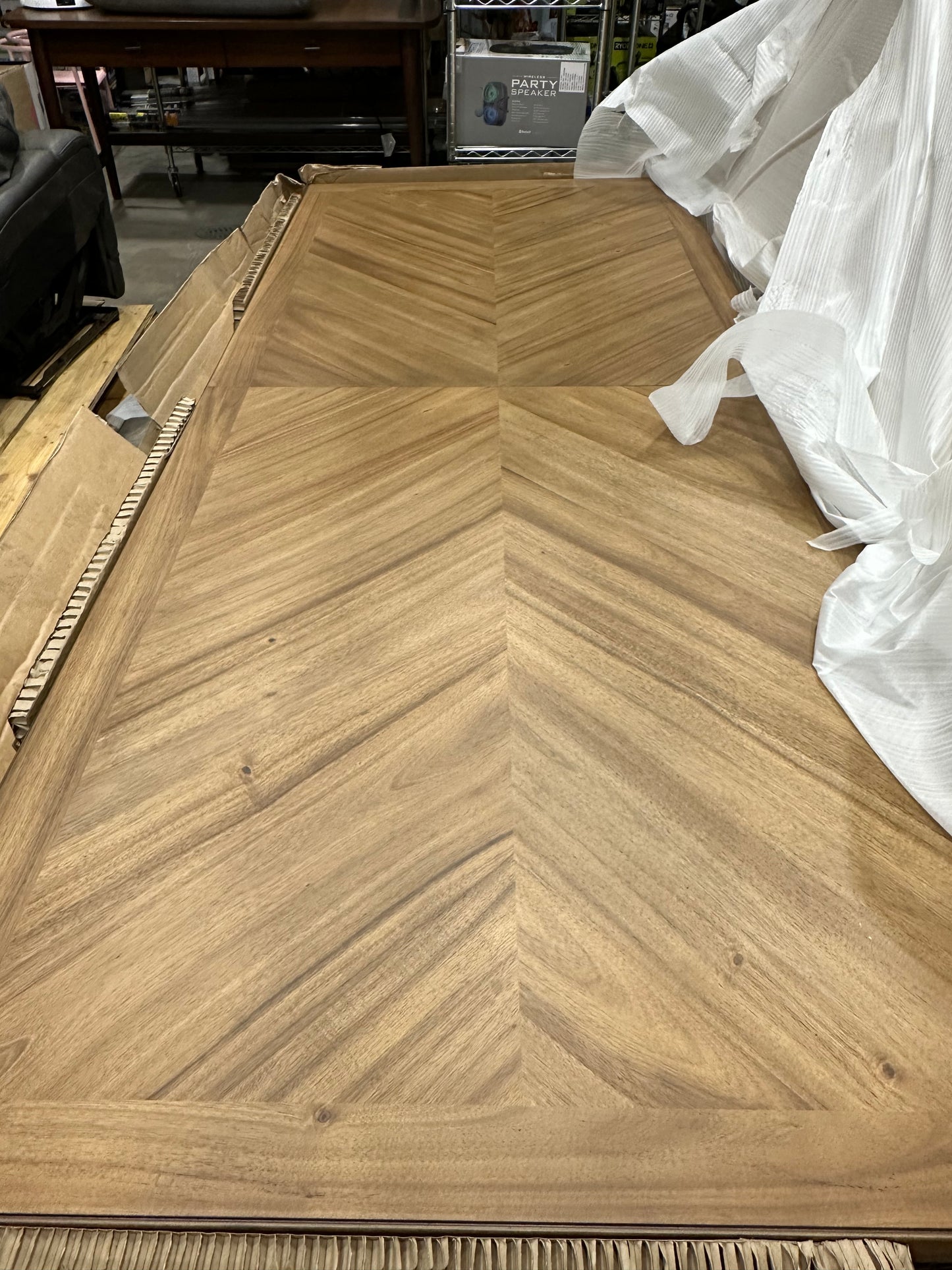 Zealand 9-piece Dining Table Set