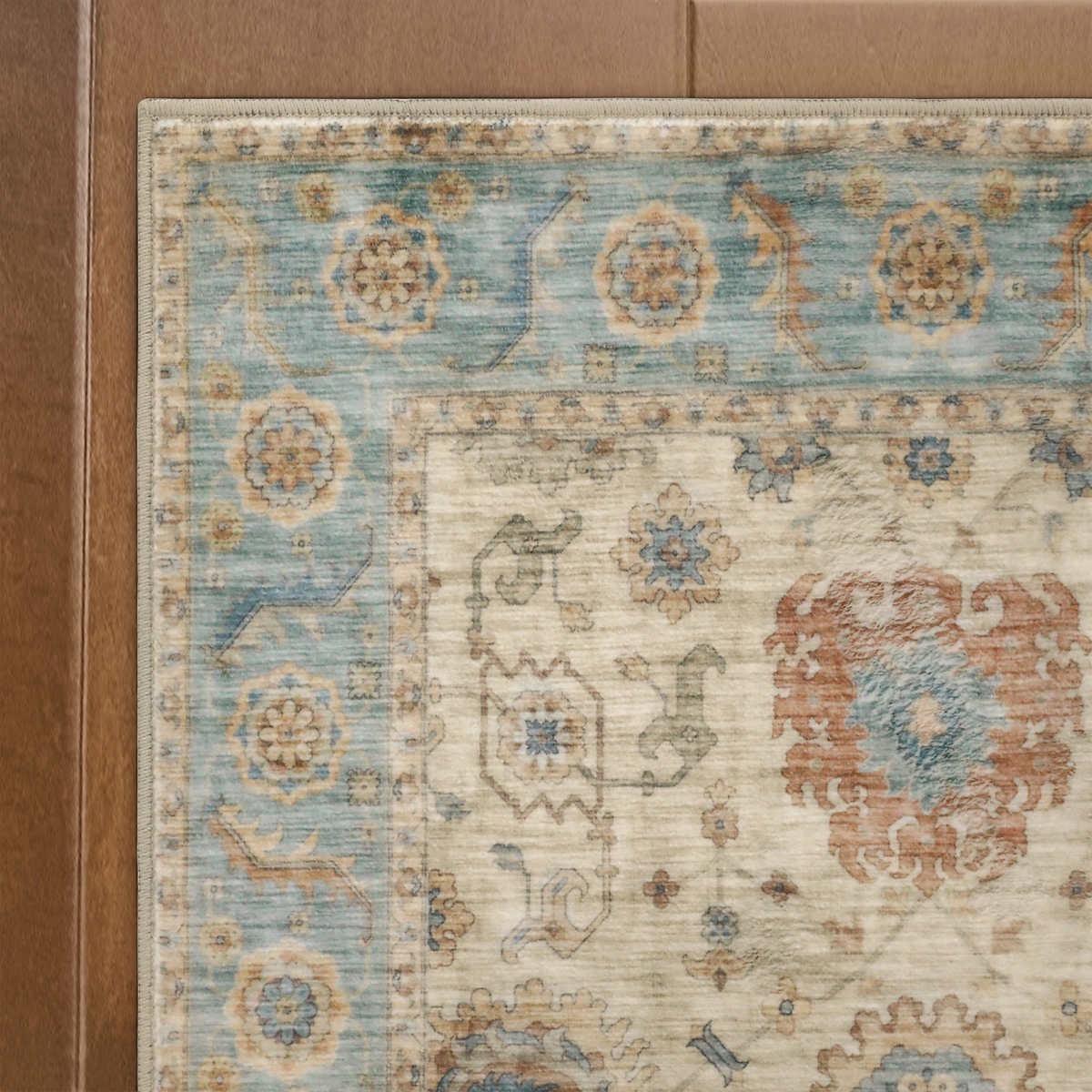 Wyatt & Ash Washable 5’3” x 7’5” Area Rug