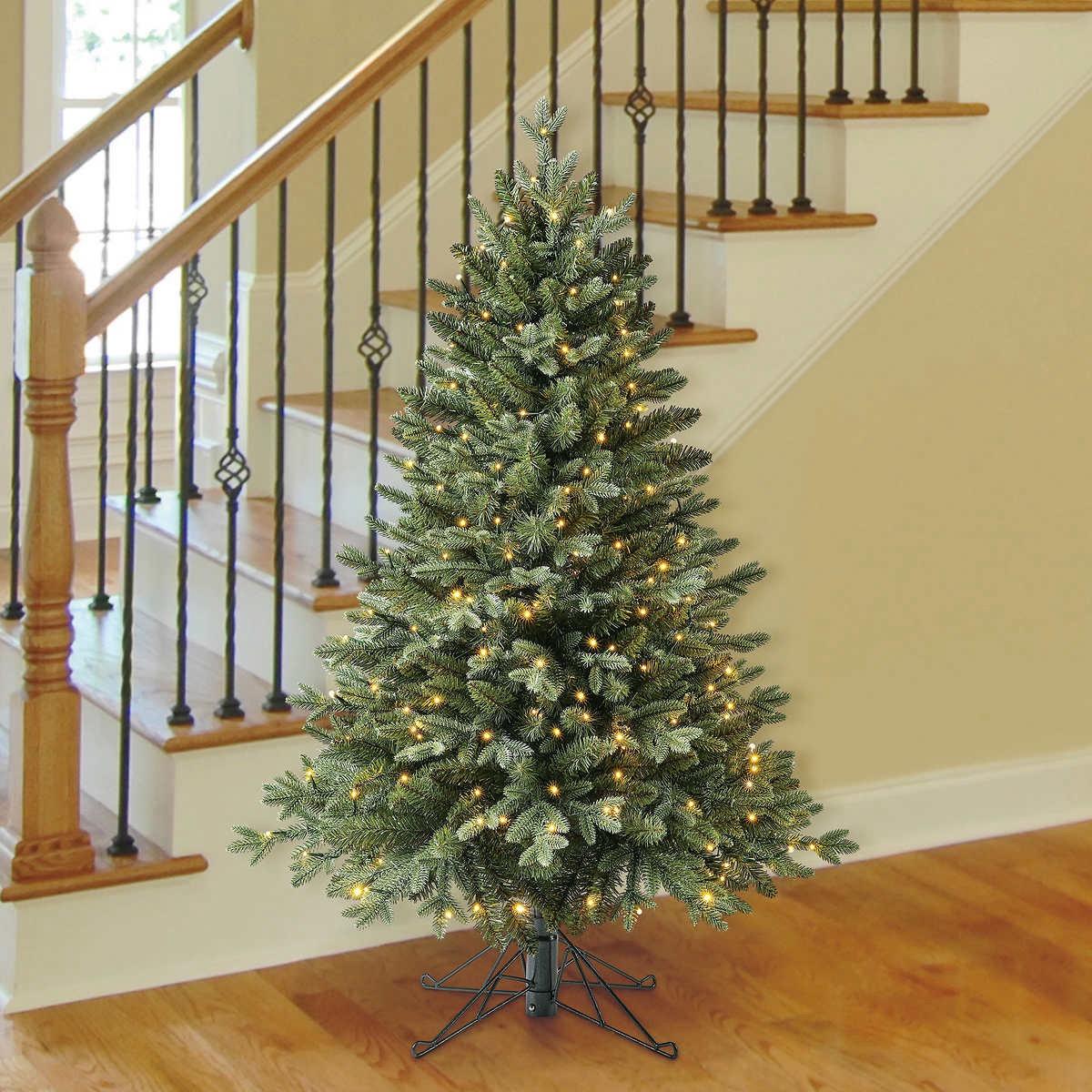 4' Pre Lit Aspen Micro LED Tree