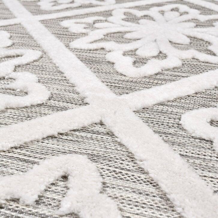 Laguna Indoor/Outdoor Area Rug, Bennet Gray Ivory, 7'10” x 10'
