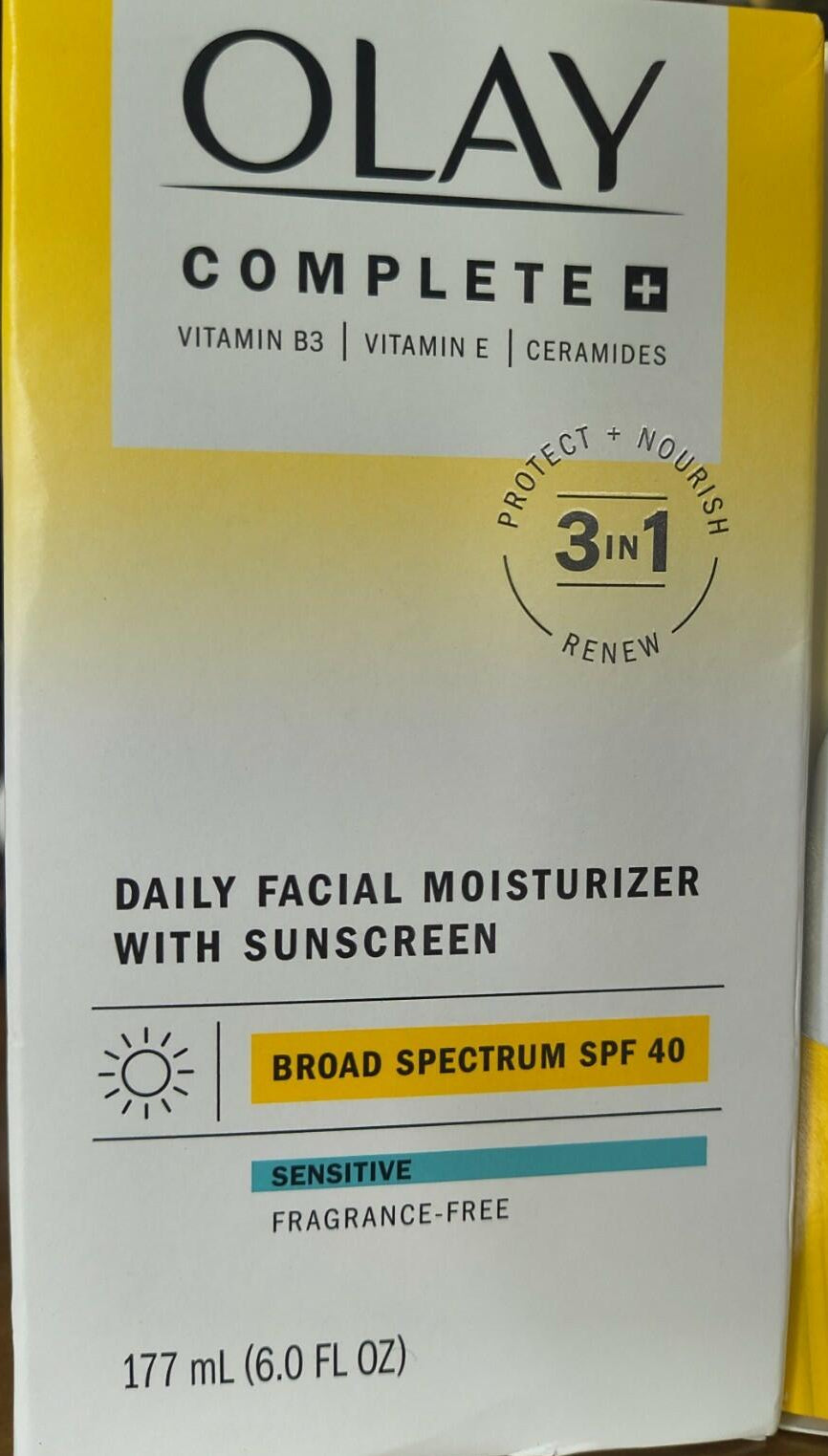 Olay Comp Daily Moisturizer SPF 40 Sensitive Fragrance Free 177ml/6fl oz, EXP 03/26