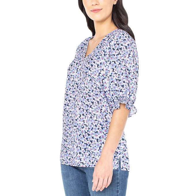 Well Worn Ladies' V-Neck Blouse