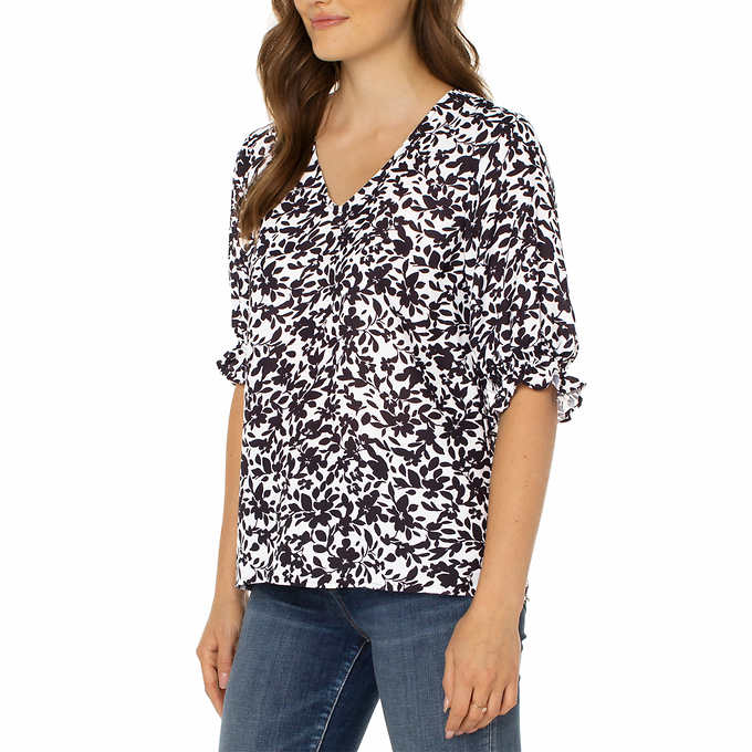 Well Worn Ladies' V-Neck Blouse