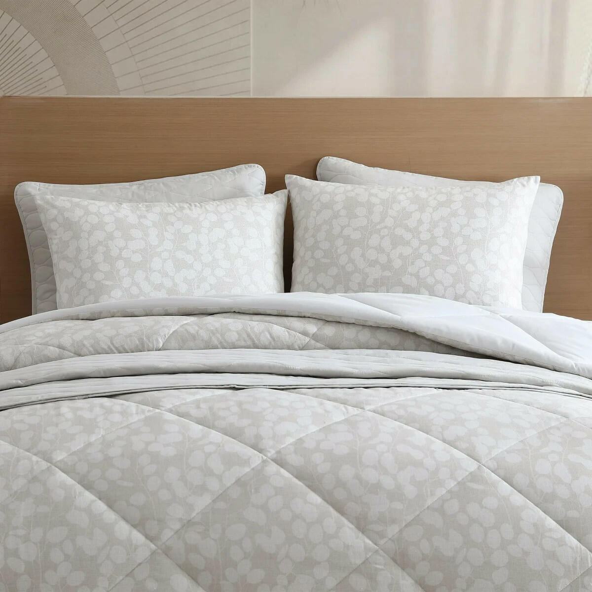 Jennifer Adams Reversible 6-piece Comforter Set - Ira - King